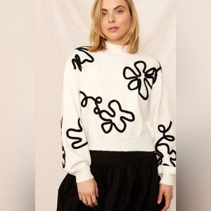 NWT Boutique Jazlyn Mock Neck Floral Outline Sweater – Cream